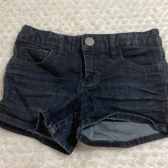 Shorts - Picture 3 of 4